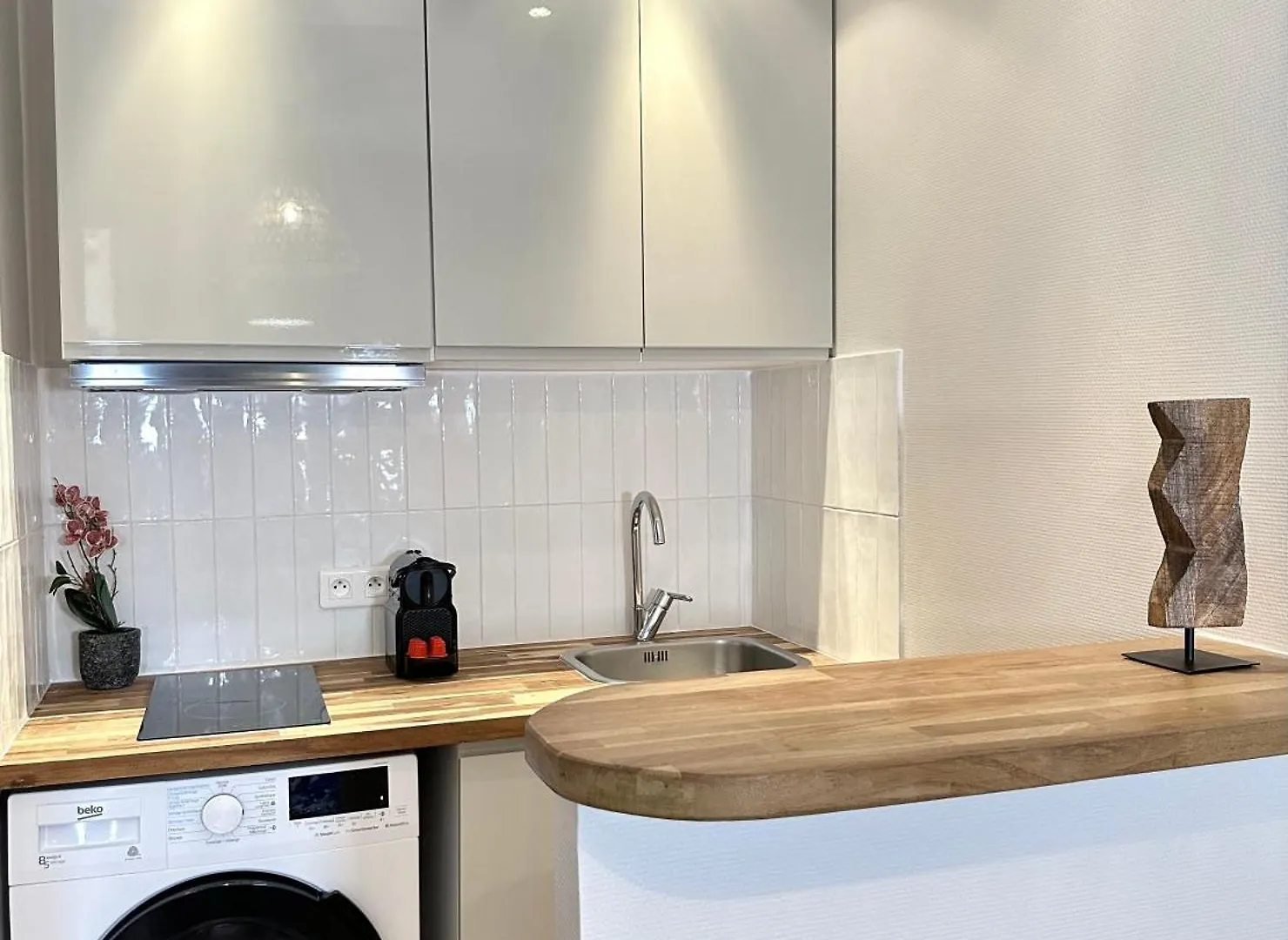 Elegant Home Near Trocadero Paris 0*,  France